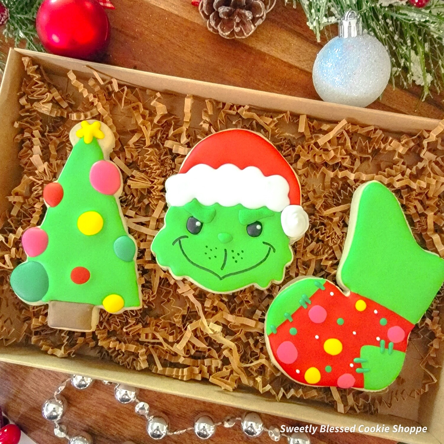3-cookie Grinch set