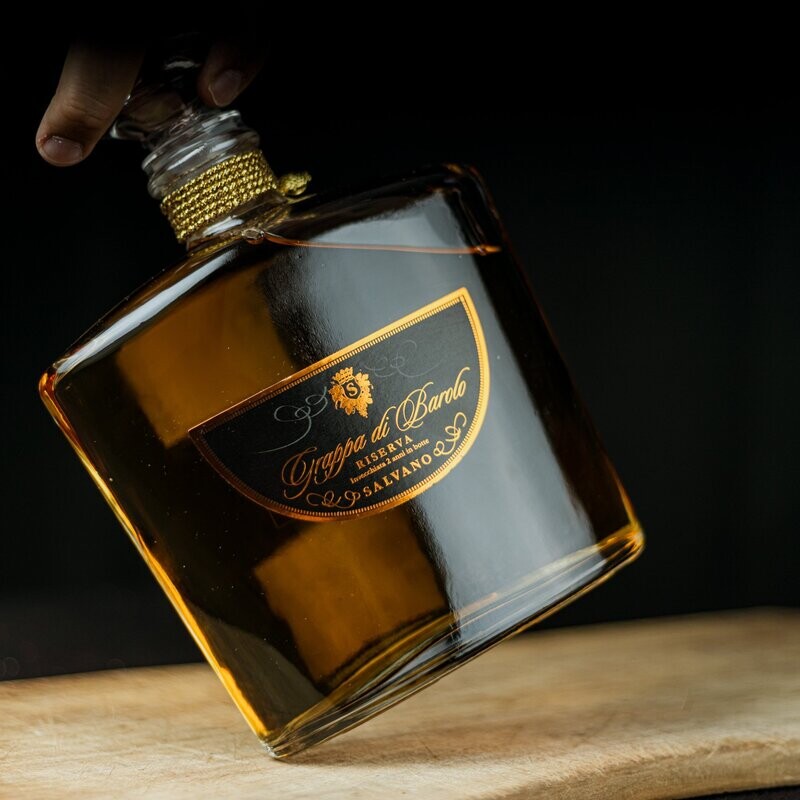 Grappa di Barolo | 70 cl | Riserva | Salvano Grappa di Barolo | 70 cl | Riserva | Salvano