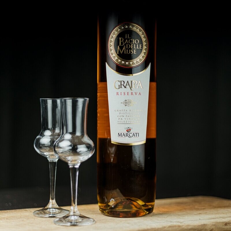 Grappa Il Bacio Delle Muse | Riserva | 1,5 L | Marcati Grappa Il Bacio Delle Muse | Riserva | 1,5 L | Marcati