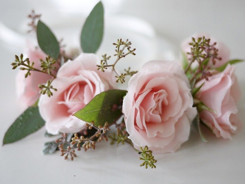 Mini garden Rose corsage Corsage