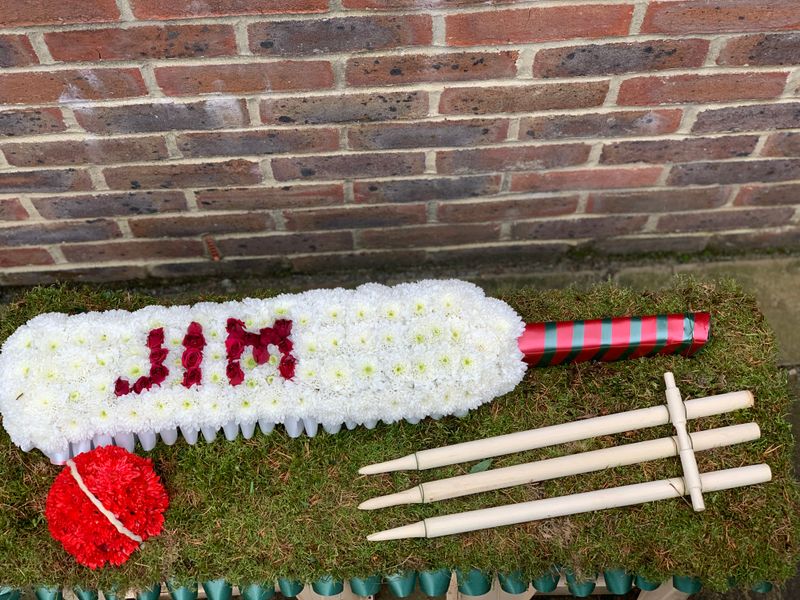 Cricket Bat &amp; Ball Tribute