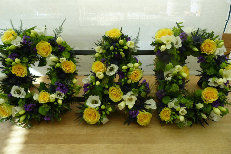 Individual mixed flower lettering