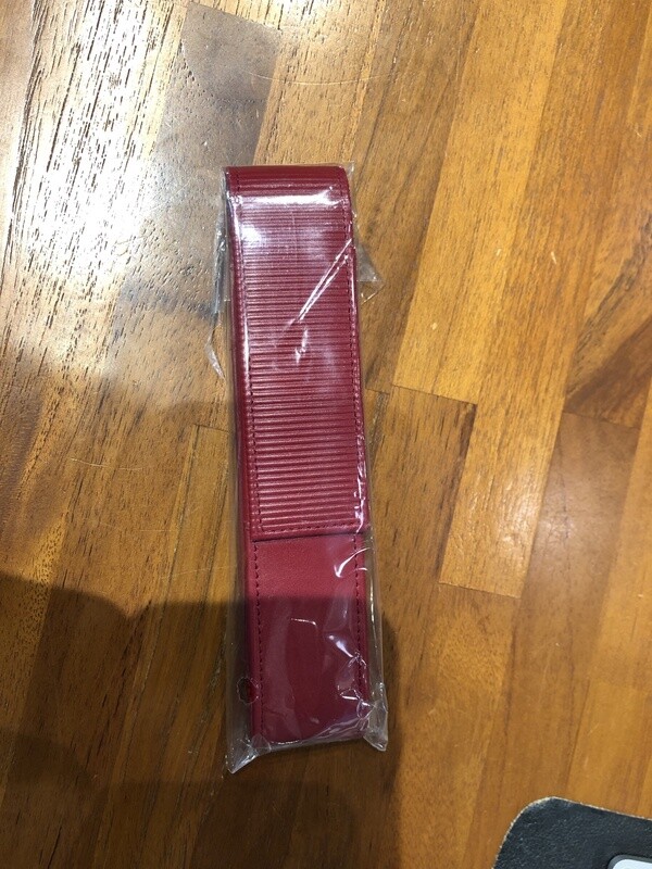 LA314 PREMIUM LEATHER POUCH FOR 1 PEN RED