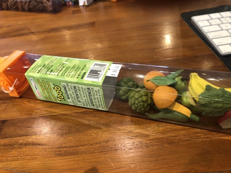 688304 Fruits And Vegetables