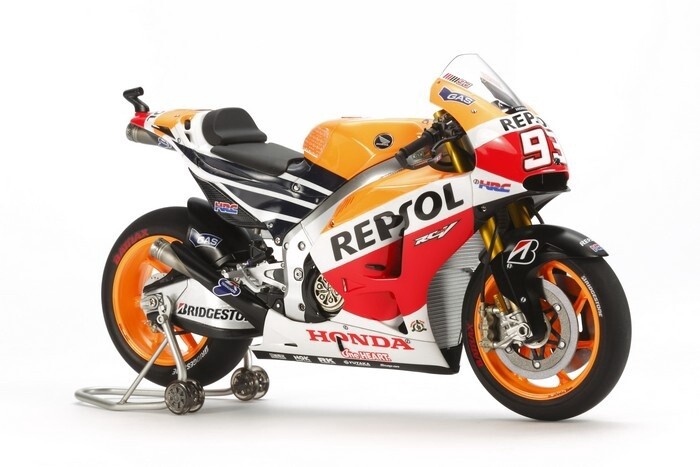 799-14130 REPSOL HONDA RC213V 14