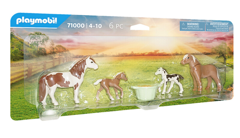 71000 Icelandic Ponies with Foals