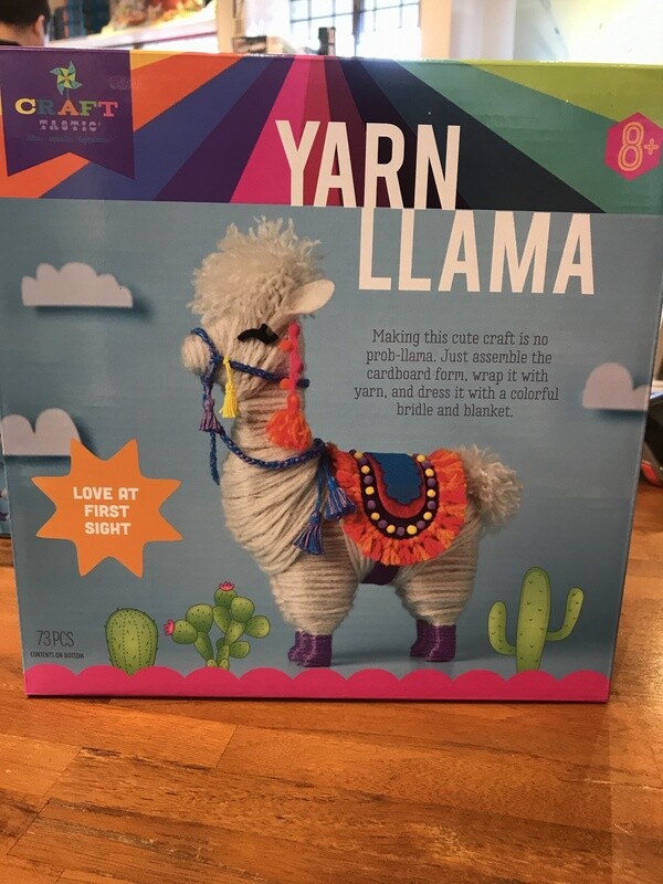 AW023 YARN LLAMA