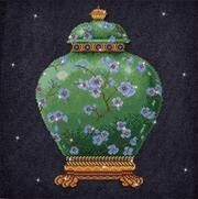 DD12 021 Green Vase