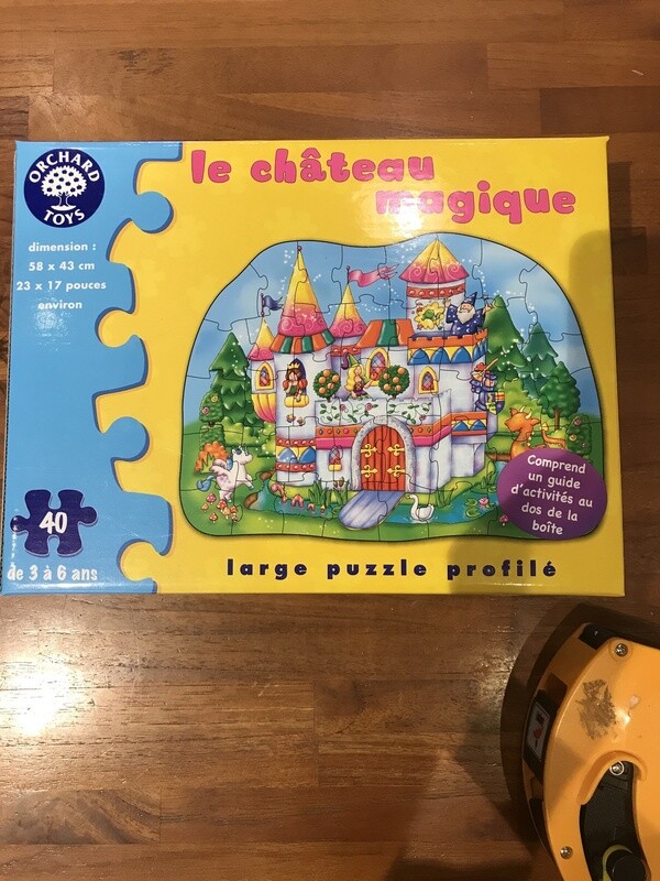 301475 FL PZ40:MAGICAL CASTLE