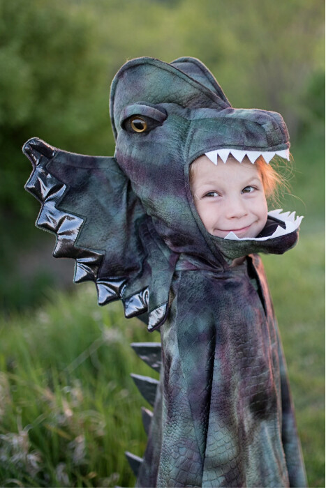 56895 Grandasaurus Dilophosaurus Cape w/Claws, Size 4-6