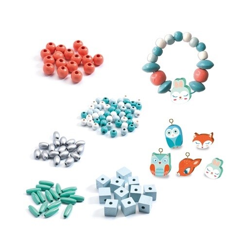 DJ09807 - Wooden Beads / Small animals