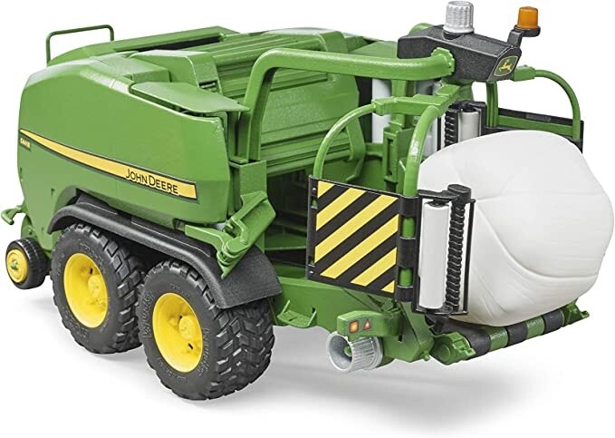 09819 John Deere wrapping baler C441R