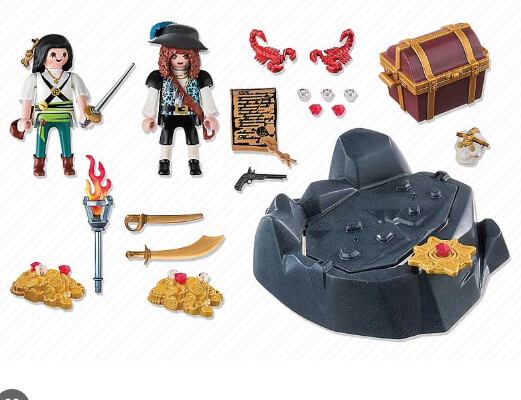 6683 Pirate Treasure Hideout