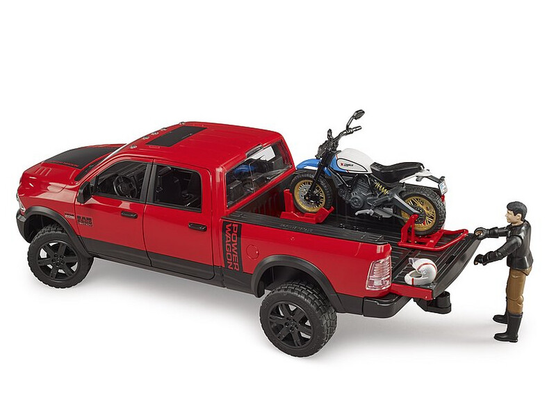 02502 RAM 2500 Power Wagon w Scrampler Ducati Desert Sied