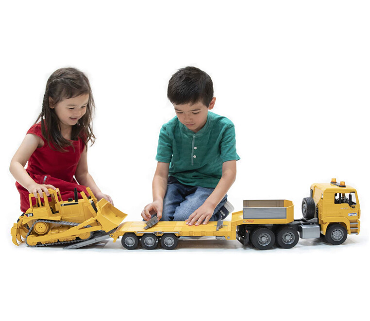02778 MAN TGA Loader truck with Cat Bulldozer