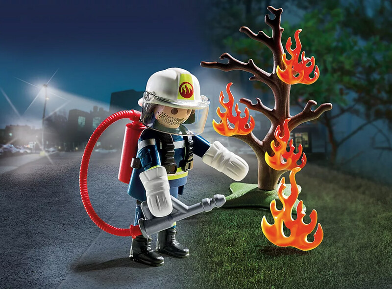 9093 Firefighter with Tree