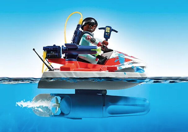 9387 Zeddemore with Aqua Scooter