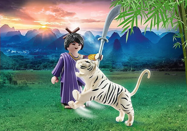 70382 Fighter with Tiger
