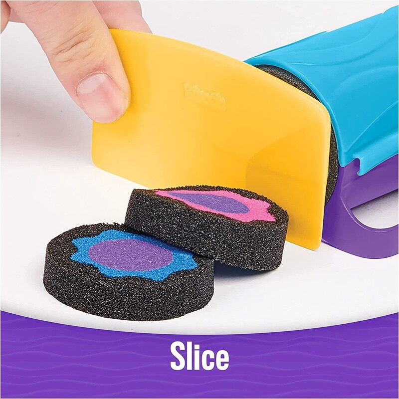 SML6063482 KINETIC SAND - SLICE n' SURPRISE