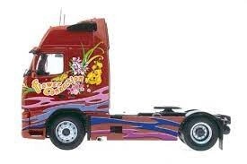 098-3821 VOLVO FH16 GLOBETROTTER