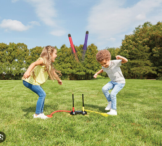 G02645 DUAL STOMP ROCKETS KIDOOZIE B-ACTIVE