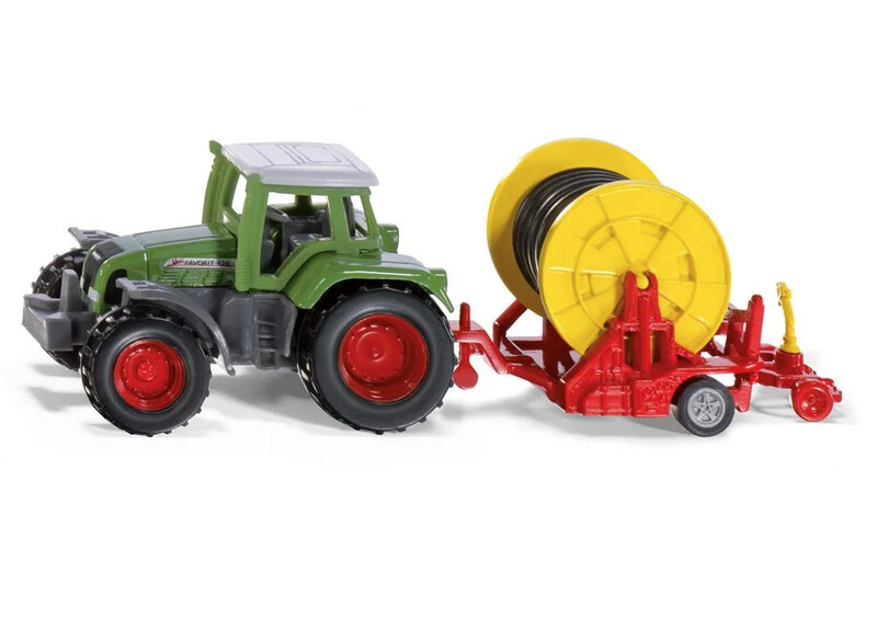 1677 Tractor with irrigation reel
