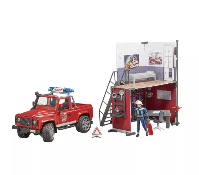 62701 bworld Fire Station w Land Rover