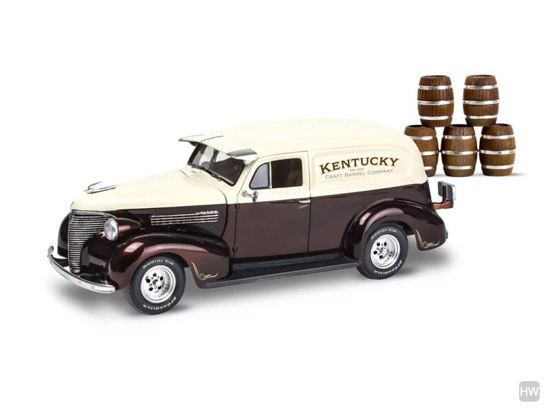 REV4529 1939 CHEVY SEDAN DELIVERY (1/24)