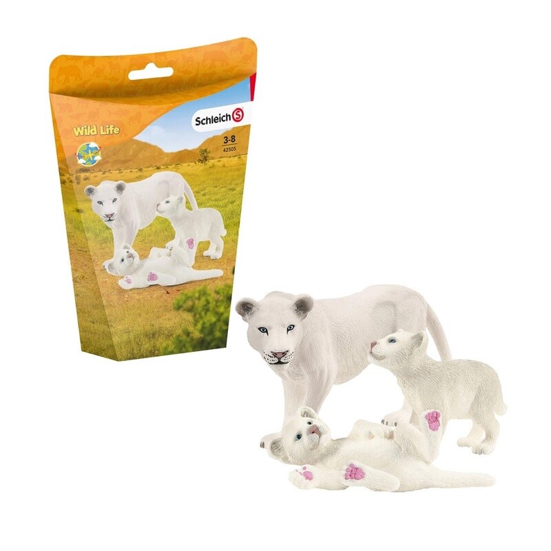 42505 LIONNESS WITH CUBS (3)