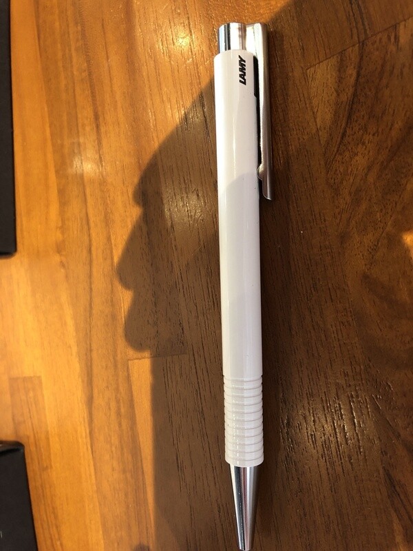 BP LOGO PLASTIC WHITE W/STEEL TRIM (L204M+WH)