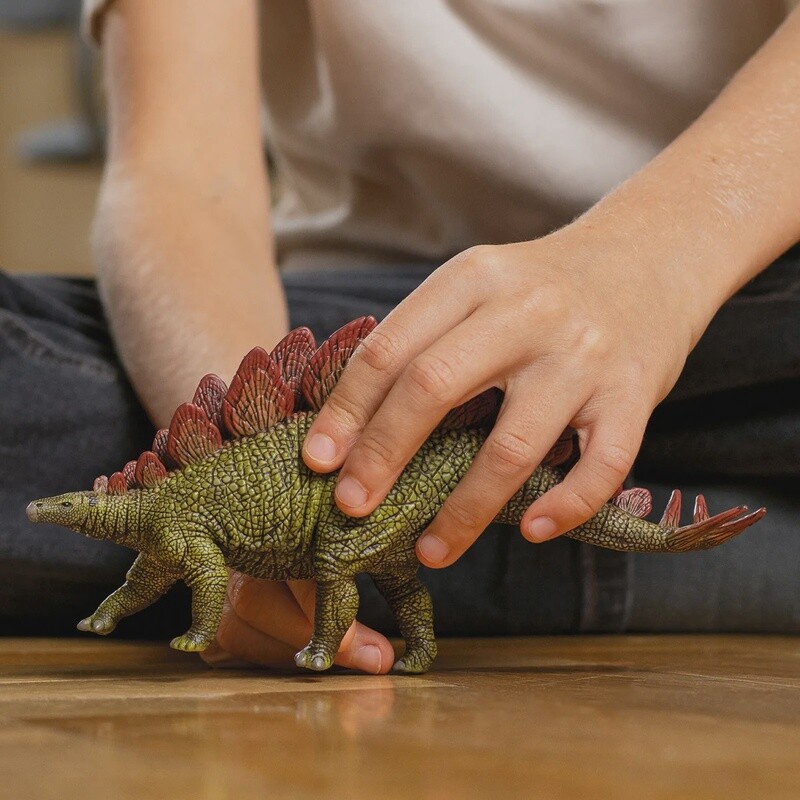 15040 Stegosaurus