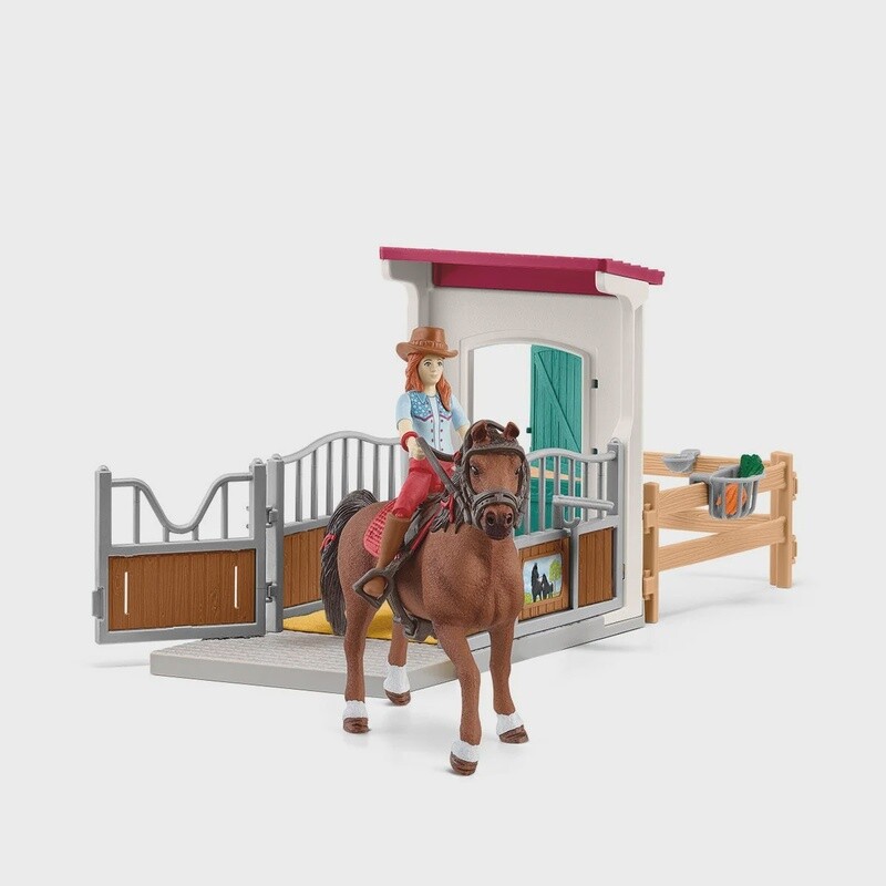 42710 Horse box with Hannah &amp; Cayenne