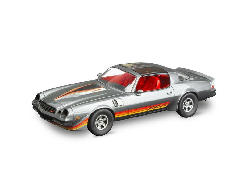 RMX4526 1:25 `81 Chevy Camaro Z-28