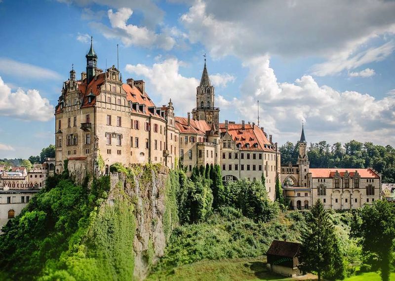 12001317 Sigmaringen Castle Germany 1000 Piece  Beartiful Castles