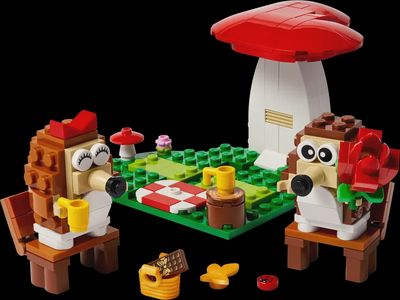 40711 Hedgehog Picnic Date CS PK 4
