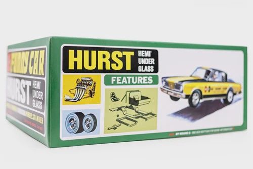 AMT1153 1:25 `66 Plymouth Bacacuda "Hemi under Glass"