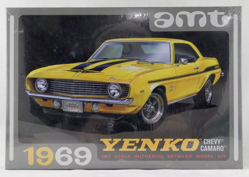 AMT1093 1:25 Chevy Camaro &quot;Yenko&quot;