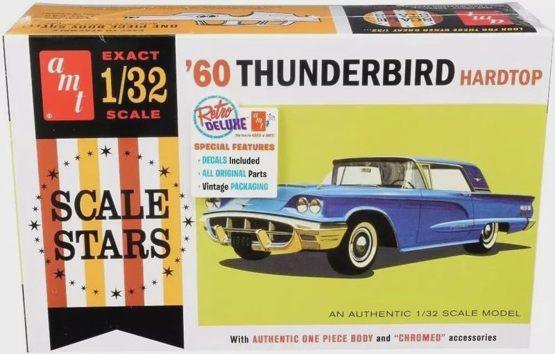 AMT1135 1:32 `60 Ford Thunderbird