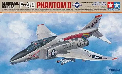 TAM61121 1:48 F-4B Phantom II