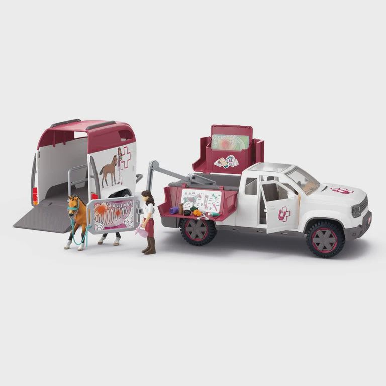 42704 Mobile vet with trailor
