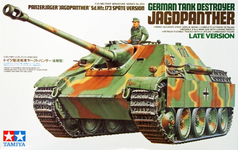 900-35203 TAM35203 GERMAN TANKDESTROYER JAGDPANTHERLATE VERSION (1/35)