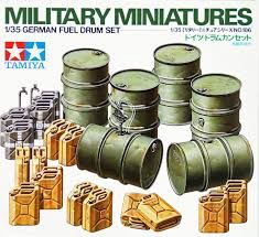 900-35186 TAM35186 GERMAN FUEL DRUMSET (1/35)