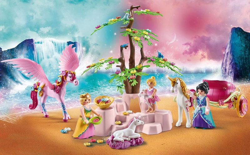 71002 Unicorn Carriage with Pegasus