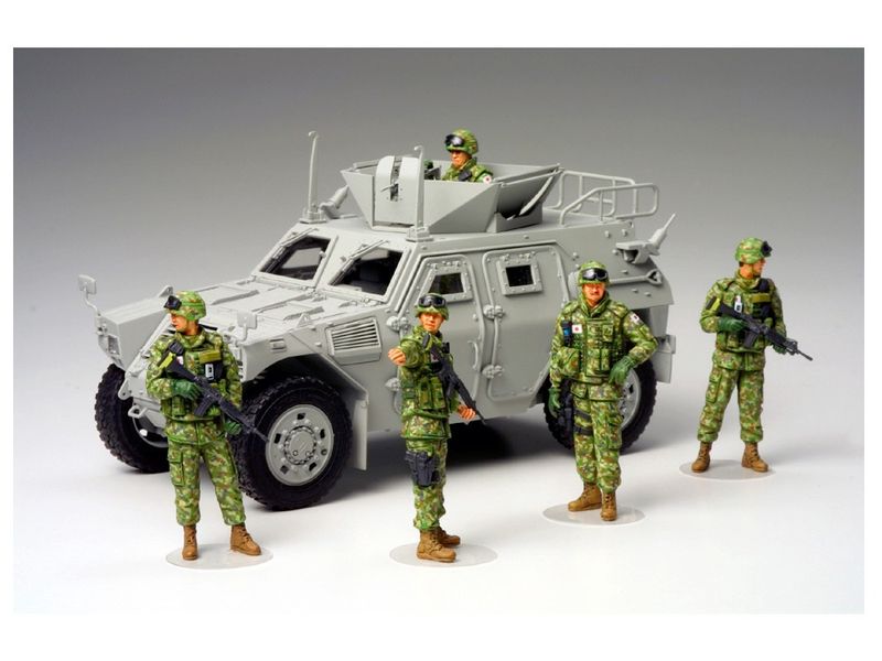900-35276 TAM35276 JGSDF IRAQ HUMANITARIAN ASSISTANCETEAM (1/35)
