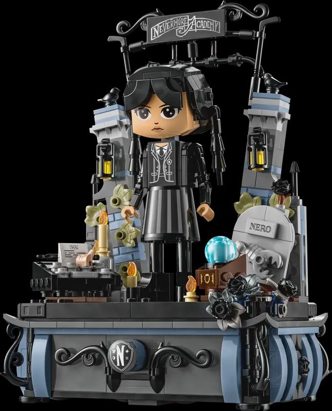 76780 Wednesday Addams Figure CS PK 3