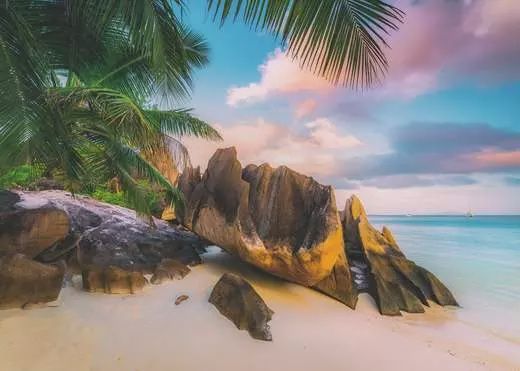 12000154 Beautiful Islands Seychelles 1000 Pc
