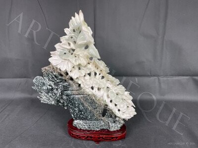 Sculpture oiseaux et fleurs pierre dure noire et blanche, Chine, XXe - 玉瓷和田祈福