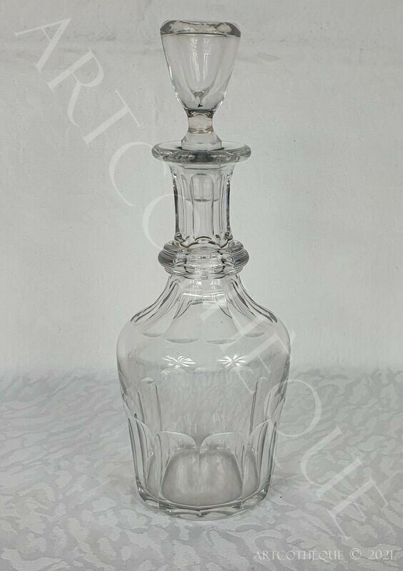 Carafe conique en cristal XXe