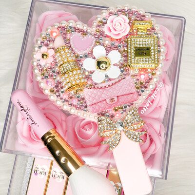 Daisy Love Heart Hand Mirror