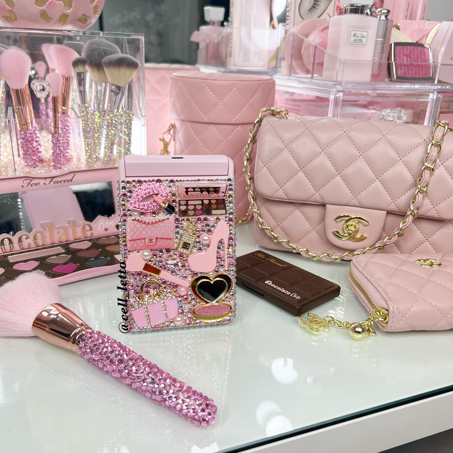 “Fab Girl” Rechargable LED Compact Mirror